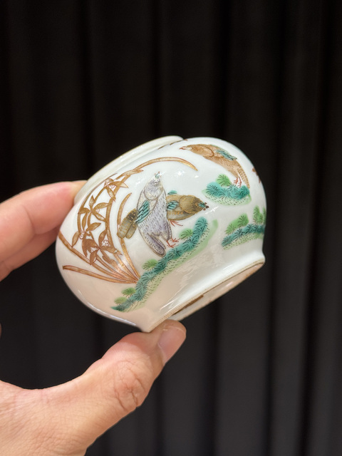 古玩陶瓷粉彩描金花鳥(niǎo)紋小罐真品鑒賞圖