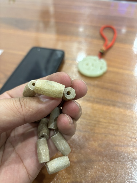 古玩玉器管珠真品鑒賞圖