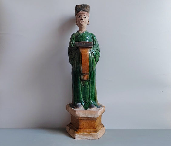 古玩陶瓷高大的明代三彩人物俑43厘米拍賣，當前價格38元