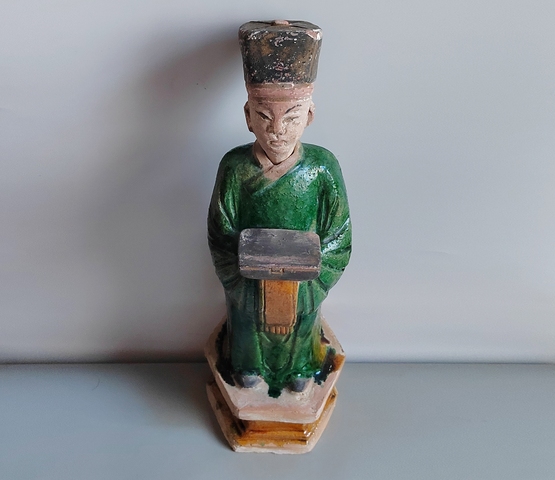 古玩陶瓷高大的明代三彩人物俑43厘米拍賣，當前價格38元