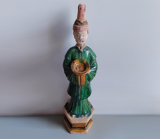 古玩陶瓷超級無敵巨大的明代三彩仕女俑49.5厘米拍賣，當前價格38元