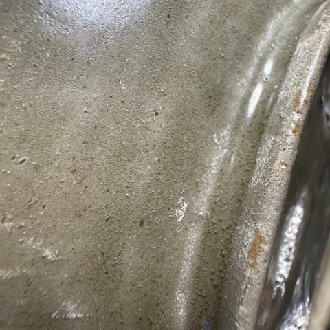 古玩陶瓷北宋早期越窯劃多蝶紋盤真品鑒賞圖