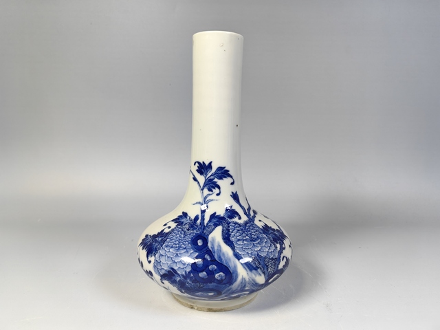 古玩陶瓷清末民初富貴牡丹青花荸薺賞瓶真品鑒賞圖