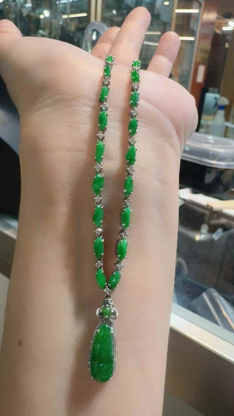 古玩玉器翡翠蛋面鑲嵌項鏈真品鑒賞圖