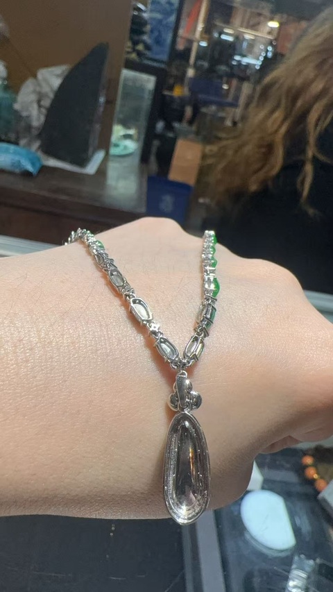 古玩玉器翡翠蛋面鑲嵌項鏈真品鑒賞圖