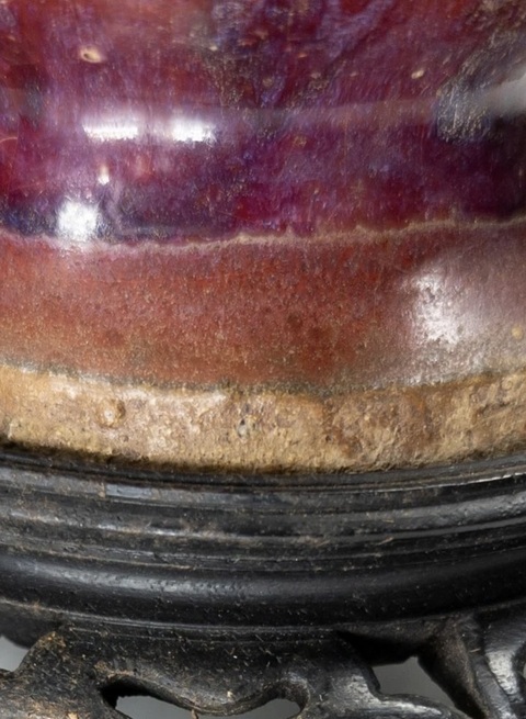 古玩陶瓷窯變釉鼓釘弦紋撇口長頸瓶真品鑒賞圖