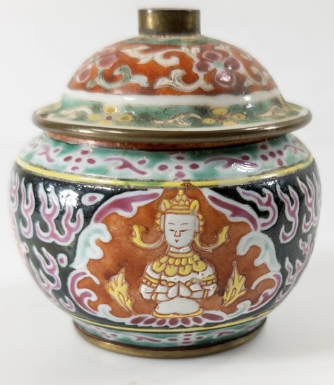 古玩陶瓷清中晚期粉彩七珍八寶蓋罐真品鑒賞圖