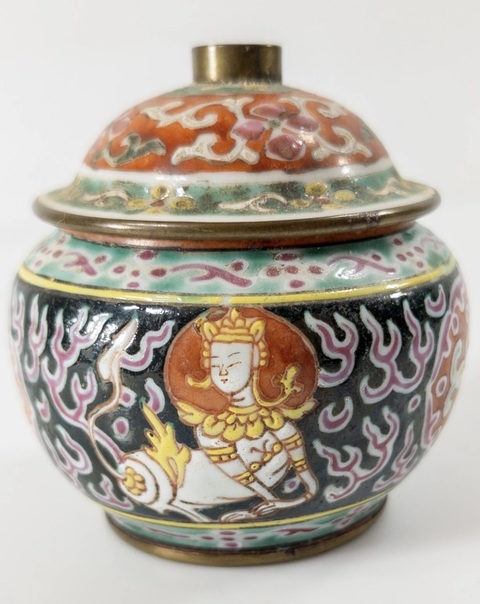 古玩陶瓷清中晚期粉彩七珍八寶蓋罐真品鑒賞圖