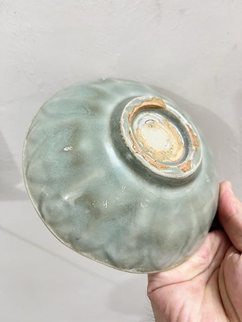 古玩陶瓷宋代龍泉蓮瓣盤真品鑒賞圖