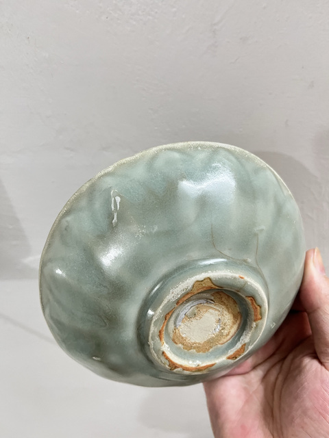 古玩陶瓷宋代龍泉蓮瓣盤真品鑒賞圖