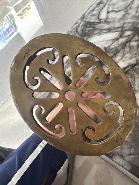 古玩銅器馬蹬真品鑒賞圖