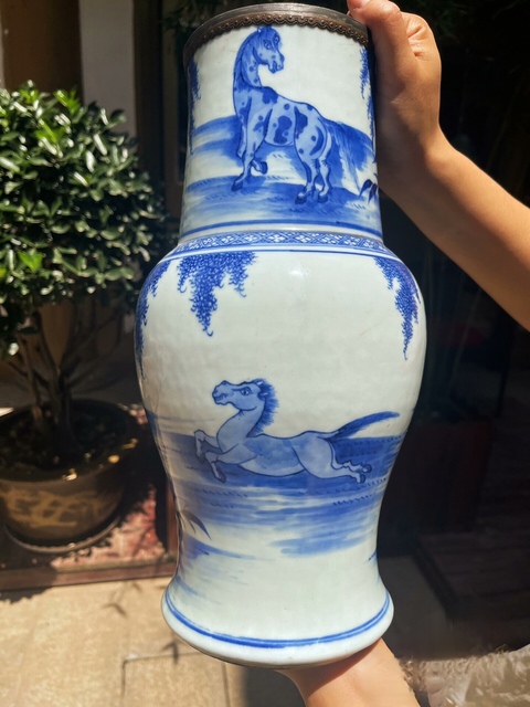 古玩陶瓷柳蔭棲馬紋青花鳳尾尊標本真品鑒賞圖