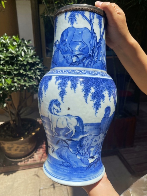 古玩陶瓷柳蔭棲馬紋青花鳳尾尊標本真品鑒賞圖