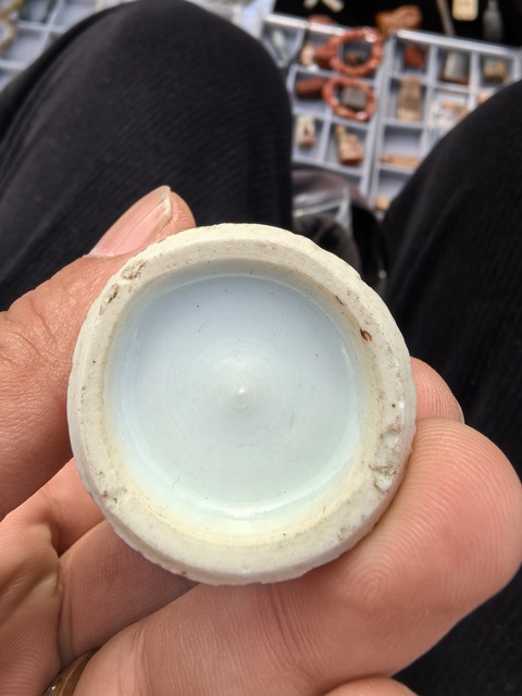 古玩陶瓷青花葡萄紋飾花菰真品鑒賞圖