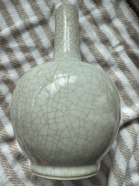 古玩陶瓷哥釉天球瓶真品鑒賞圖