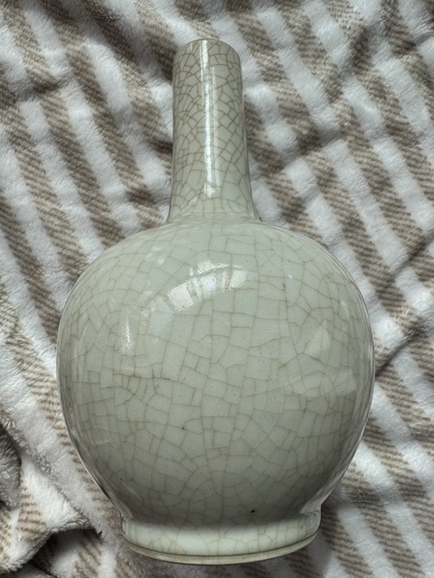 古玩陶瓷哥釉天球瓶真品鑒賞圖