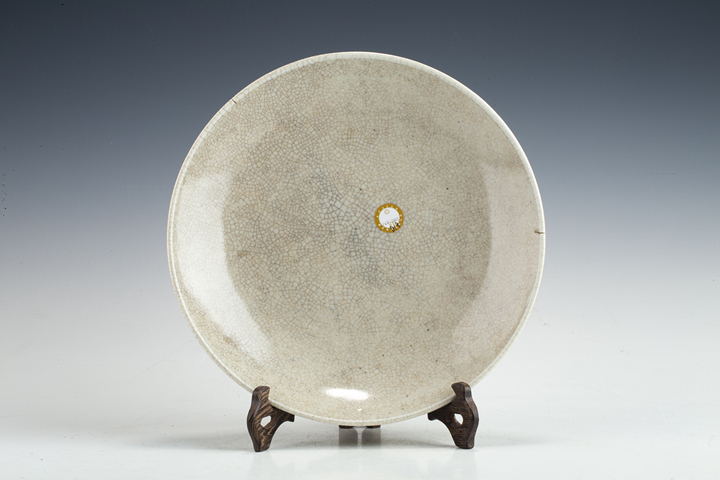 古玩陶瓷清中·哥釉盤真品鑒賞圖