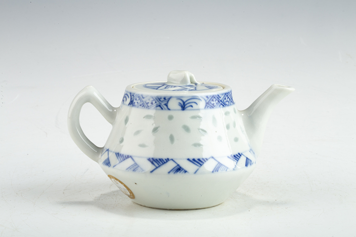 古玩陶瓷民國·青花玲瓏瓷壺拍賣，當前價格118元