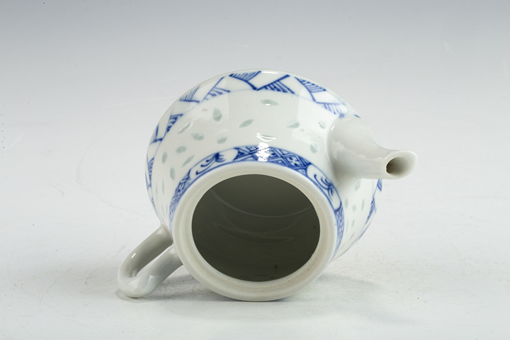 古玩陶瓷民國·青花玲瓏瓷壺拍賣，當前價格118元