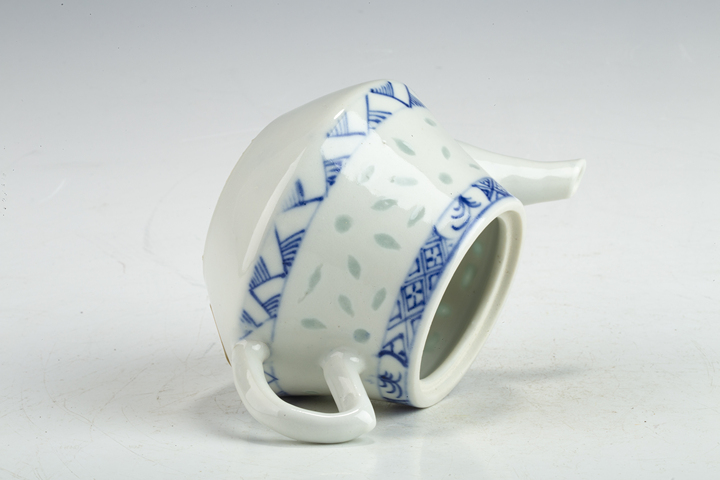 古玩陶瓷民國·青花玲瓏瓷壺拍賣，當前價格118元