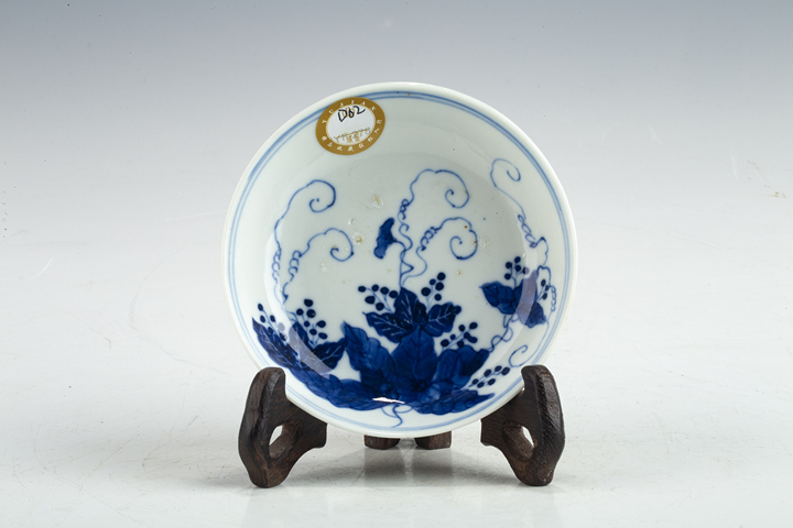 古玩陶瓷民國·青花葡萄紋碟真品鑒賞圖