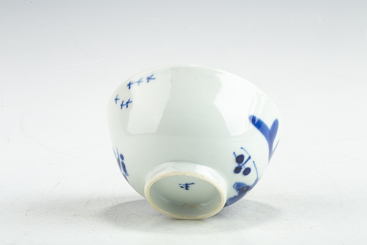 古玩陶瓷清晚·青花山水垂釣紋杯真品鑒賞圖