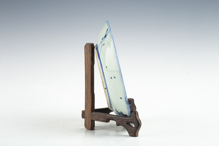 古玩陶瓷清中·青花靈芝花卉紋碗碟一套拍賣，當前價格690元