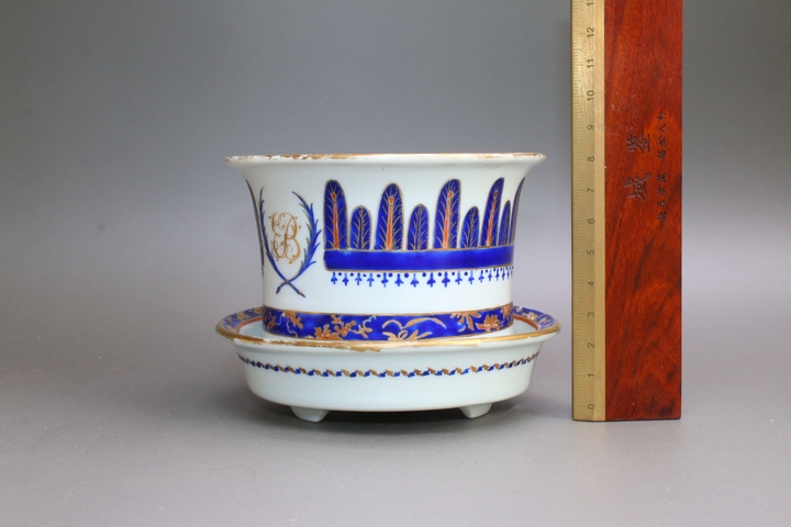 古玩陶瓷清乾隆·藍料彩描金花卉紋花盆一套真品鑒賞圖