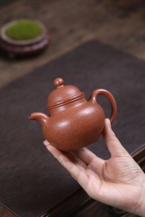 古玩雜項《掇球》紫砂壺真品鑒賞圖