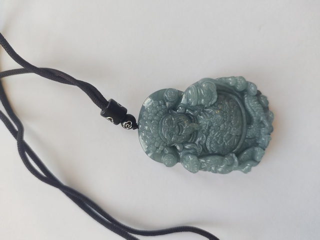 古玩玉器翡翠財神掛件真品鑒賞圖