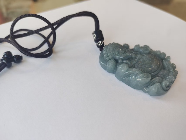 古玩玉器翡翠財神掛件真品鑒賞圖