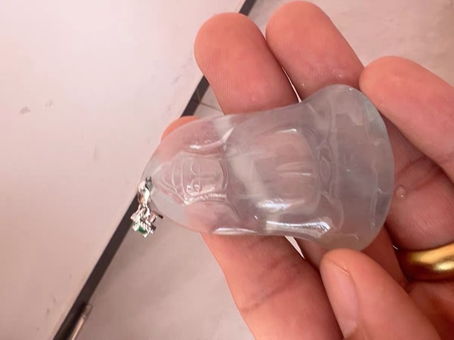 古玩玉器水沫玉“觀音掛件”真品鑒賞圖