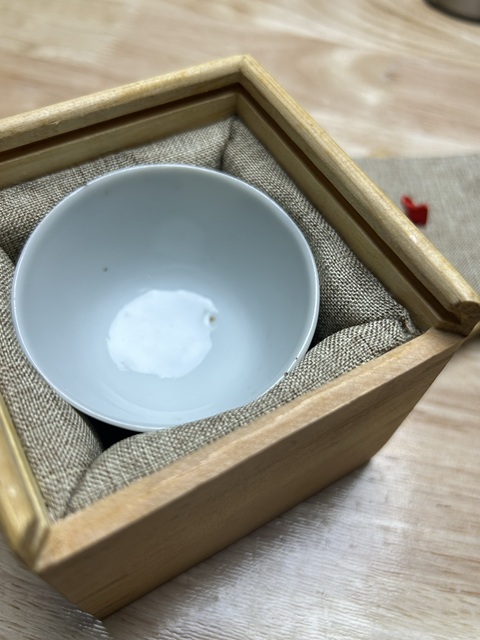 古玩陶瓷日本明治青花歲寒三友杯真品鑒賞圖