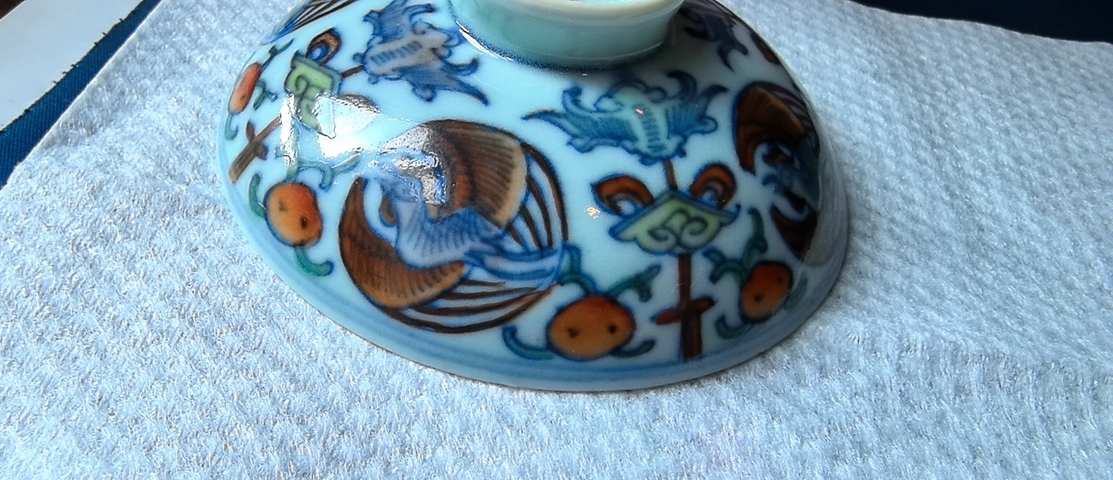 古玩陶瓷青花淡描福磬團鳳紋蓋碗（后加彩）真品鑒賞圖