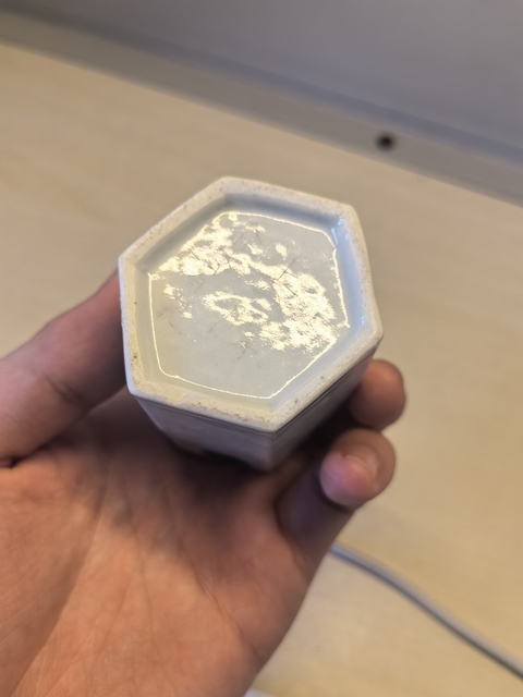 古玩陶瓷張果老韓湘子六方青花鼻煙壺真品鑒賞圖