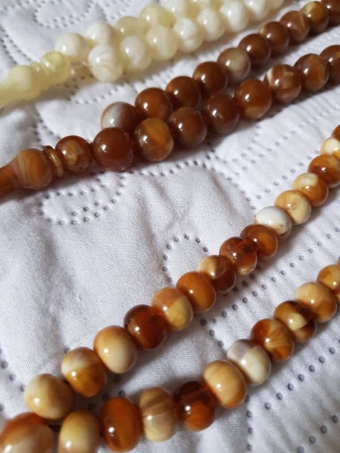 古玩玉器樹脂仿蜜蠟項鏈真品鑒賞圖