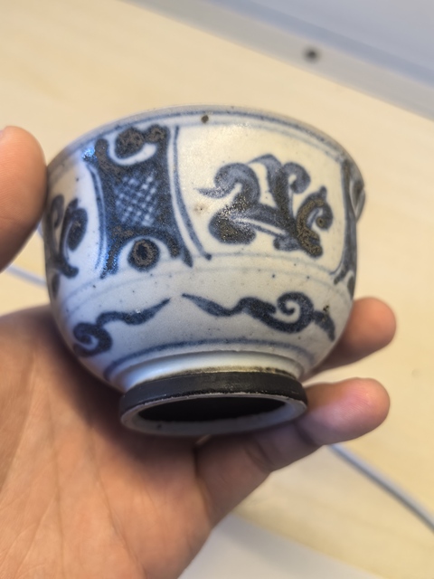 古玩陶瓷安南窯花卉紋青花杯真品鑒賞圖