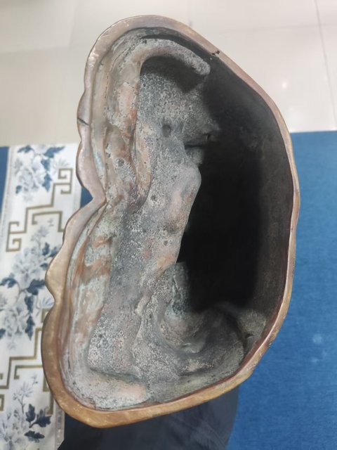 古玩銅器掐絲琺瑯菩薩像真品鑒賞圖