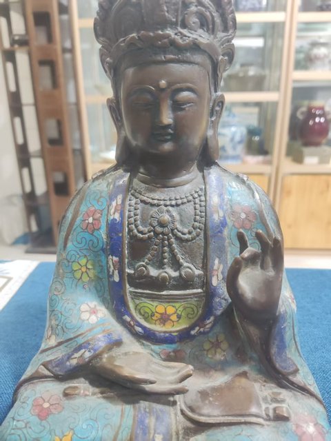 古玩銅器掐絲琺瑯菩薩像真品鑒賞圖