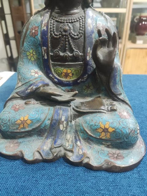 古玩銅器掐絲琺瑯菩薩像真品鑒賞圖