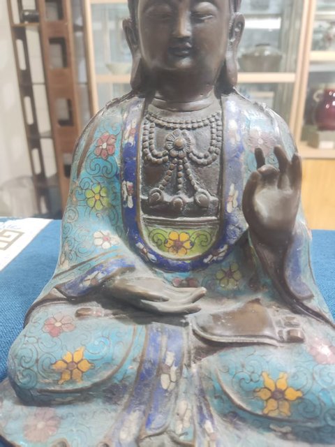 古玩銅器掐絲琺瑯菩薩像真品鑒賞圖