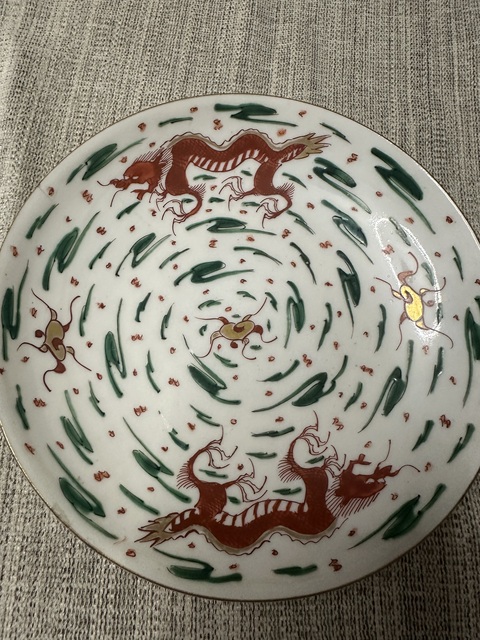 古玩陶瓷日本明治五彩云龍紋盤真品鑒賞圖