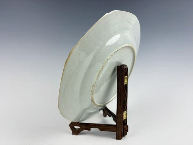 古玩陶瓷清晚期·粉彩龍紋八方盤拍賣，當前價格188元