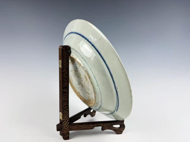 古玩陶瓷明晚期·青花鳳穿牡丹紋大盤真品鑒賞圖