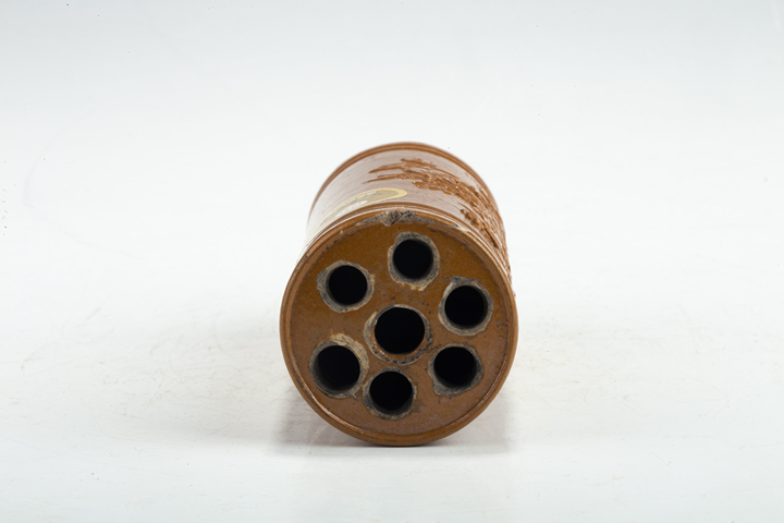 古玩陶瓷晚清民國·黃釉雕瓷花鳥紋香筒真品鑒賞圖