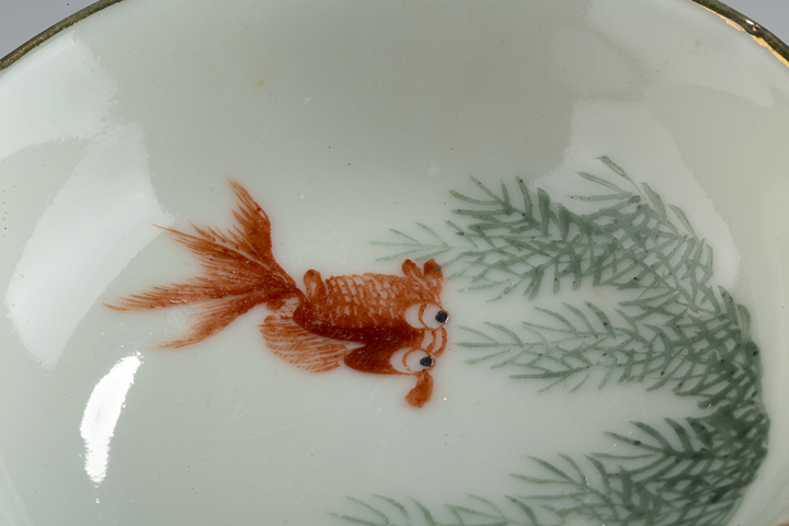 古玩陶瓷民國·粉彩魚澡紋小盤一對真品鑒賞圖