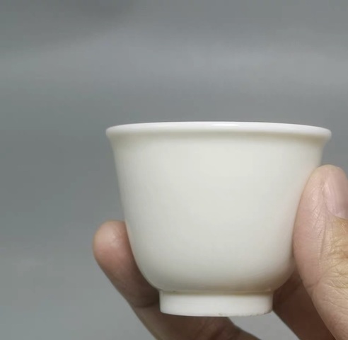 古玩陶瓷德化白瓷杯真品鑒賞圖