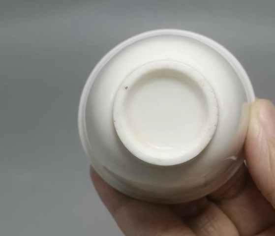 古玩陶瓷德化白瓷杯真品鑒賞圖