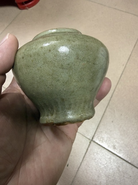 古玩陶瓷龍泉青瓷罐真品鑒賞圖