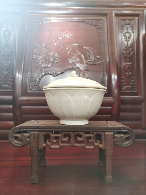 古玩陶瓷蓋碗真品鑒賞圖